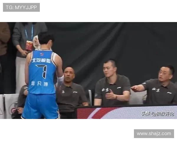 雷蒙因伤休战一周 曾凡博膝伤恢复中 雷蒙因伤休战一周 曾凡博膝伤恢复中